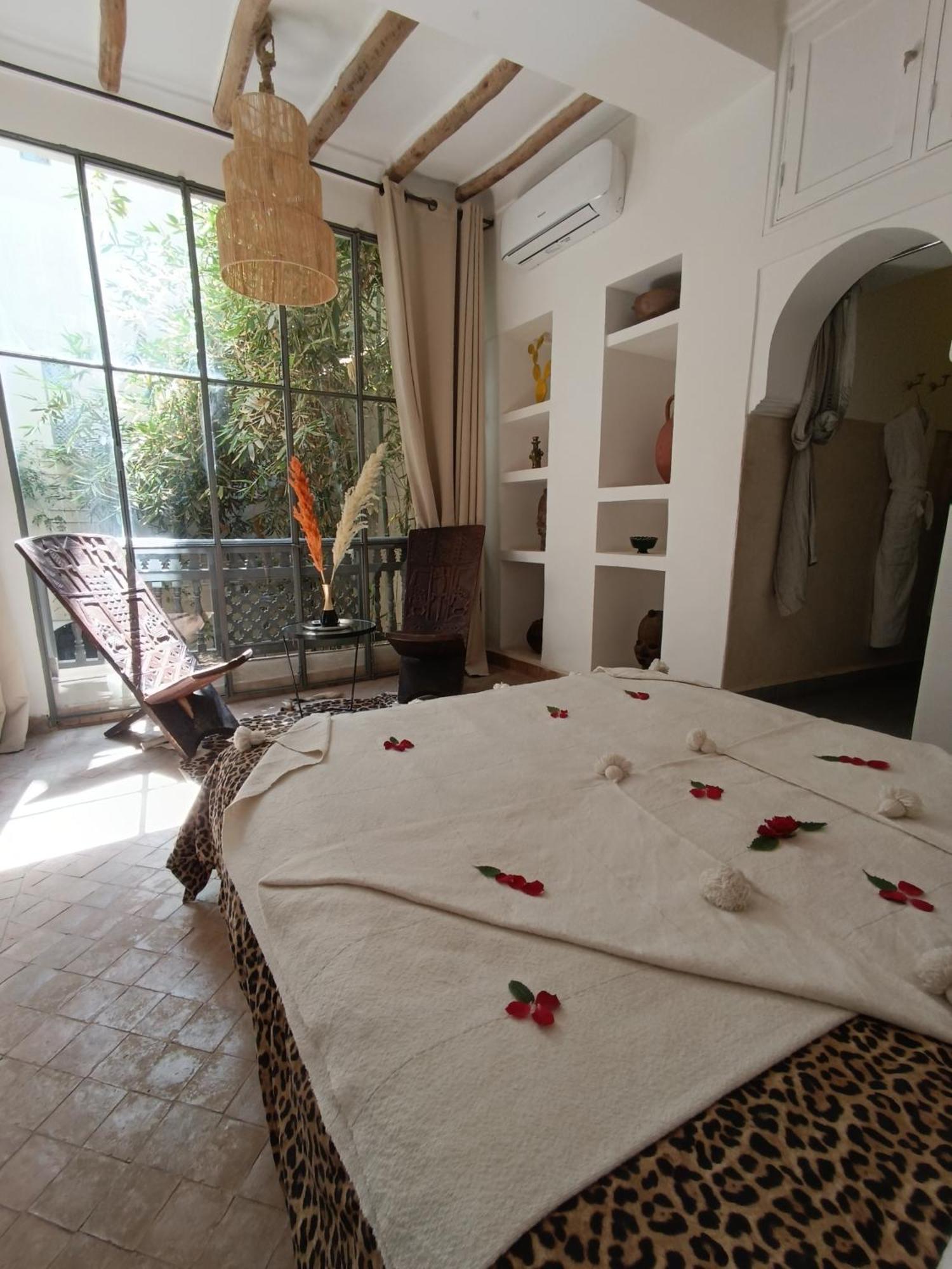 103Riad Pool Rooftop & Hammam Маракеш Стая снимка